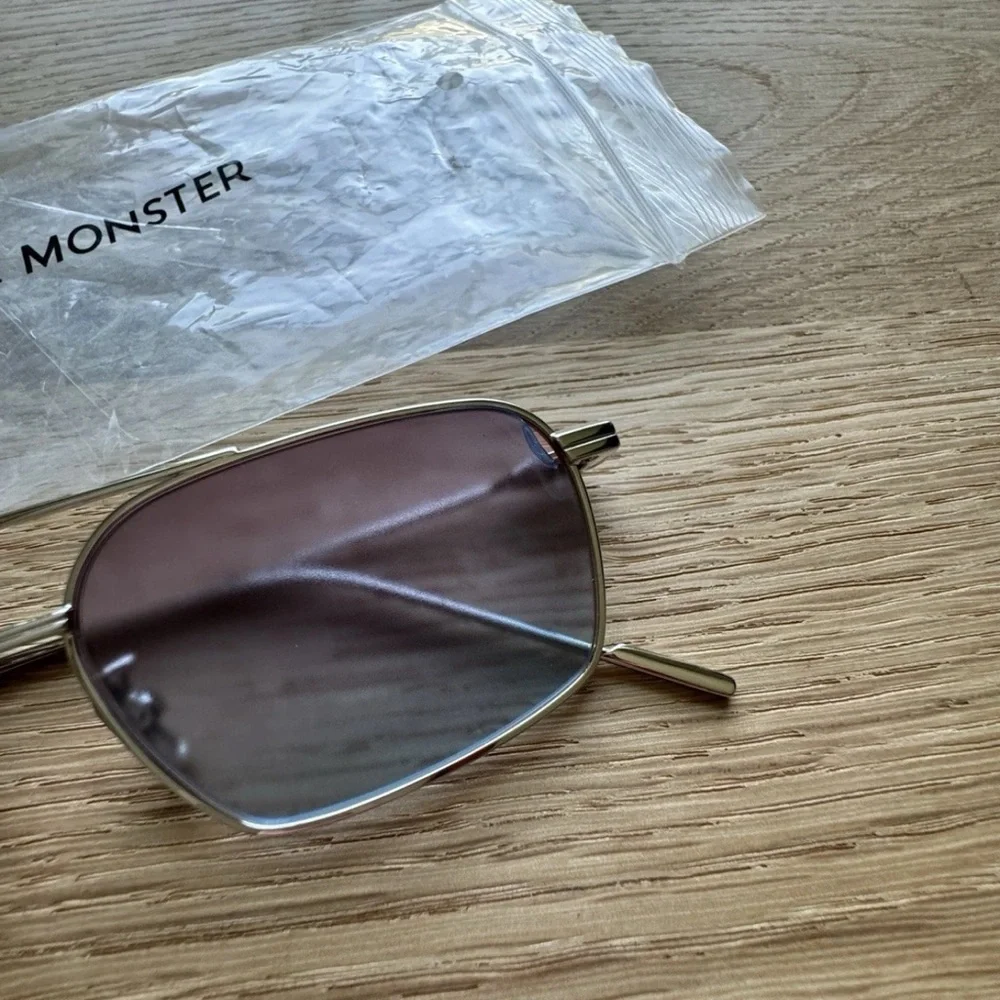 Gentle Monster Sunglasses M01 Womens